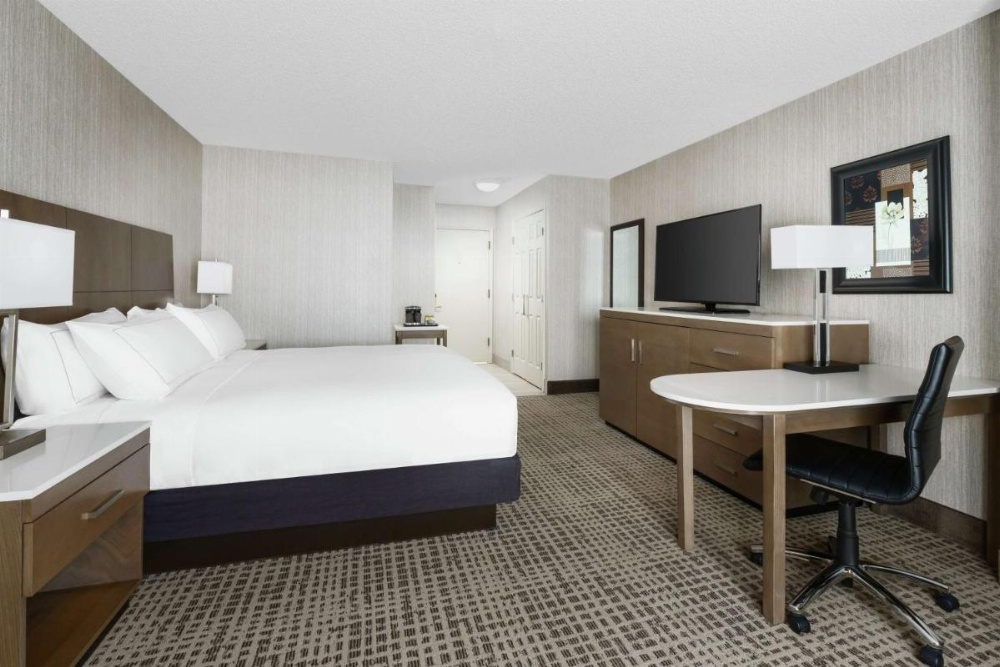 DoubleTree By Hilton Colorado Springs